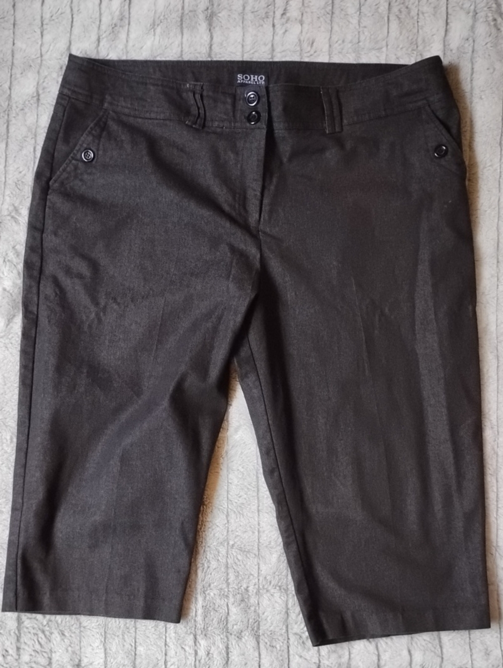 Soho Bermuda Shorts In Washed Charcoal